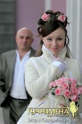 Олеся Теліженко, весільна сукня